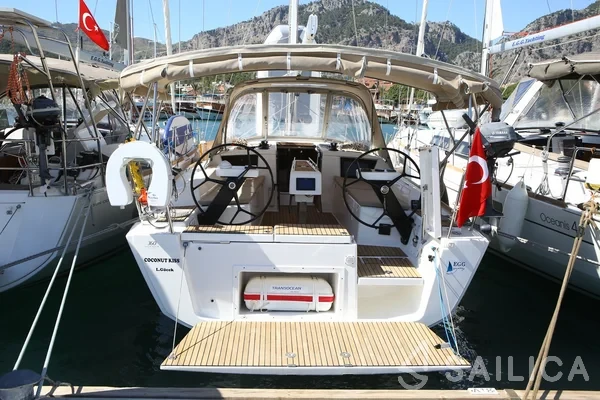 Dufour 360 GL - Yacht Charter Sailica