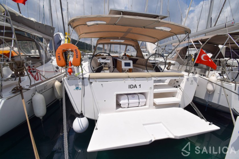 Dufour 430 - Yacht Charter Sailica