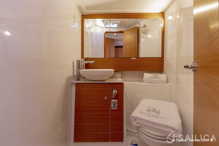 Dufour 43 - Yacht Charter Sailica