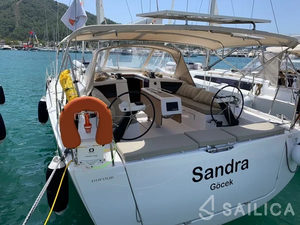 Dufour 430 - Yacht Charter Sailica