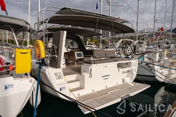 Dufour 470 - Yacht Charter Sailica