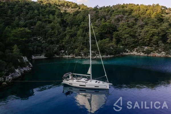 Dufour 470 - Yacht Charter Sailica