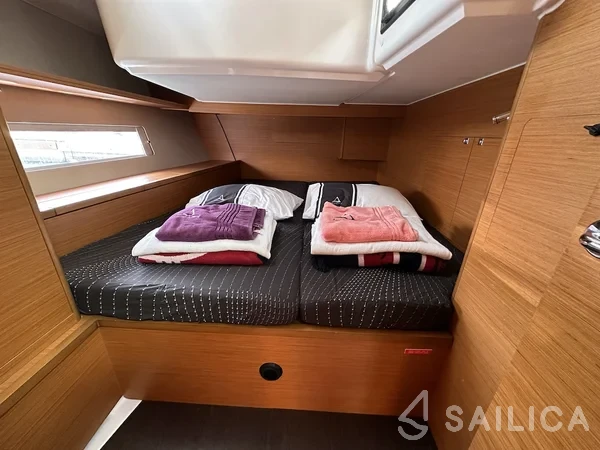 Dufour 470 - Yacht Charter Sailica