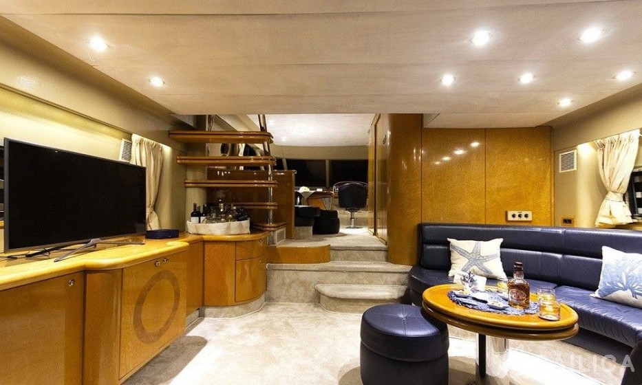 Fairline Squadron 65 - Yacht Charter Sailica