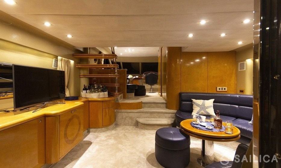 Fairline Squadron 65 - Yacht Charter Sailica