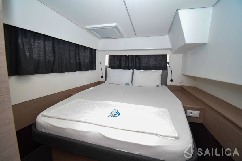 Elba 45 - Yacht Charter Sailica