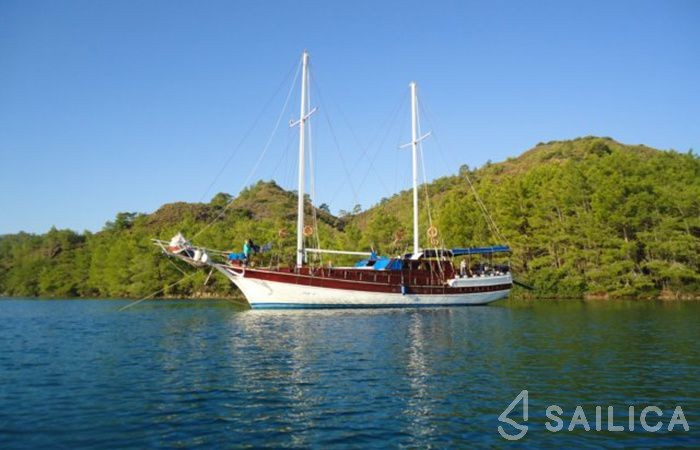 Gulet - Yacht Charter Sailica