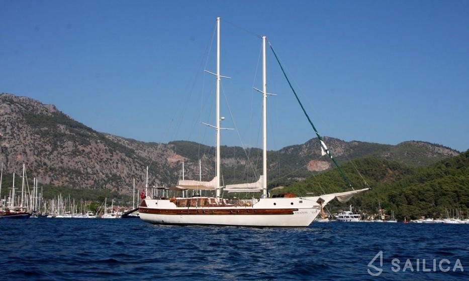 Gulet - Yacht Charter Sailica