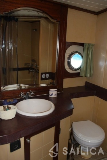 Gulet - Yacht Charter Sailica