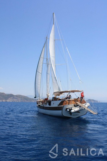Gulet - Yacht Charter Sailica