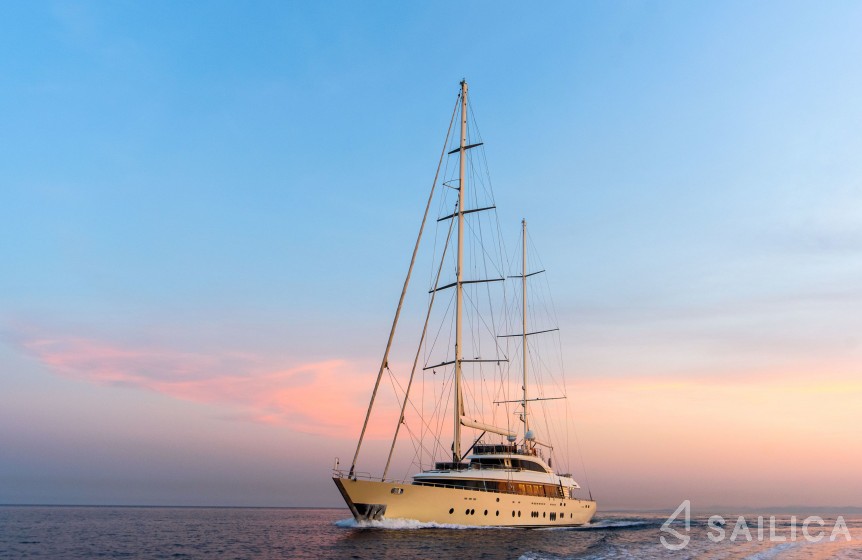 Gulet - Yacht Charter Sailica