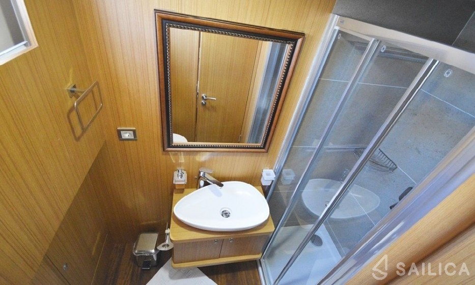 Gulet - Yacht Charter Sailica