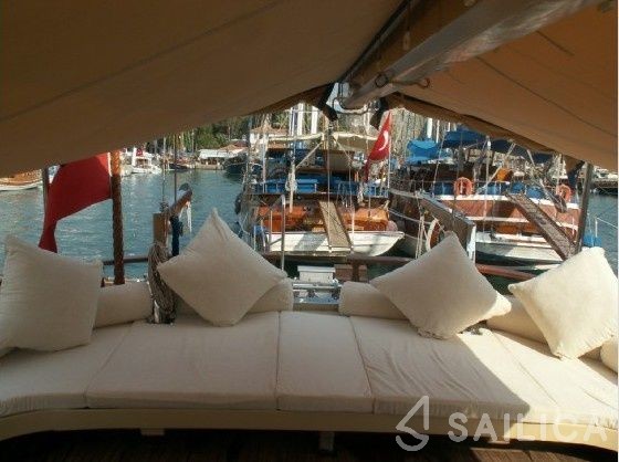 Gulet - Yacht Charter Sailica