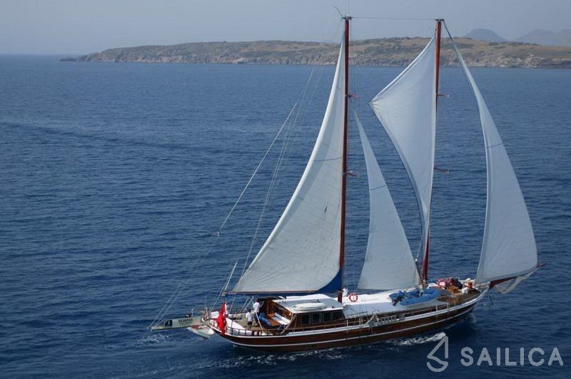 Gulet - Yacht Charter Sailica