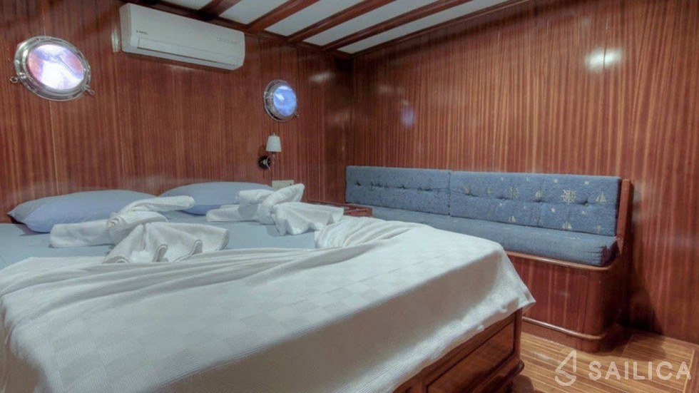 Gulet - Yacht Charter Sailica