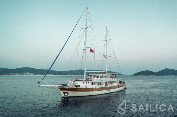 Gulet - Yacht Charter Sailica