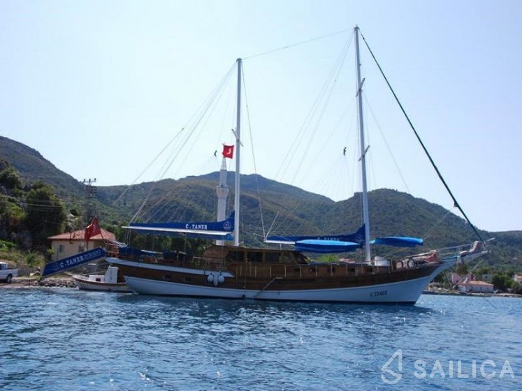 Gulet - Yacht Charter Sailica