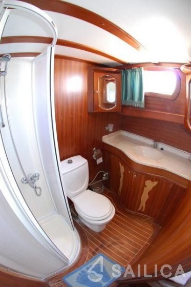 Gulet - Yacht Charter Sailica