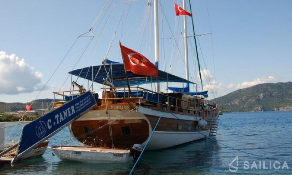Gulet - Yacht Charter Sailica