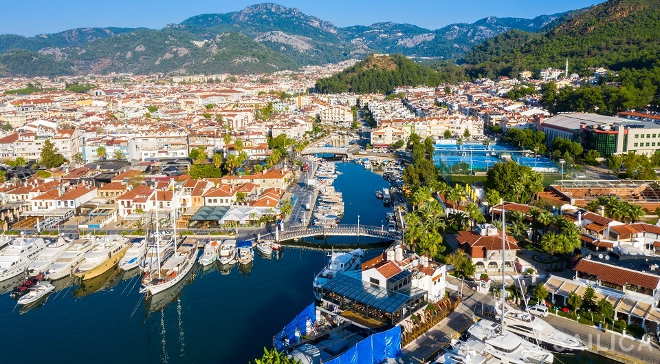 Gulet - Yacht Charter Sailica