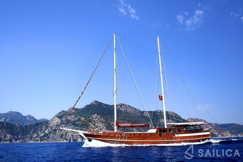 Gulet - Yacht Charter Sailica
