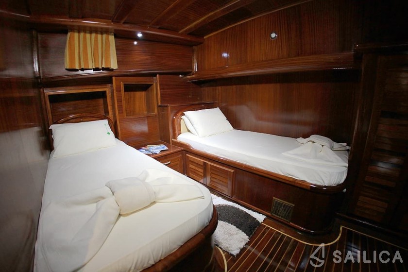 Gulet - Yacht Charter Sailica