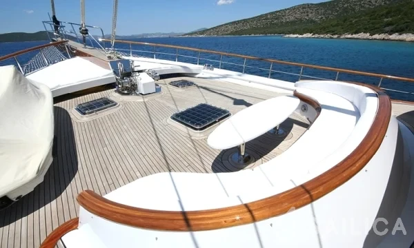 Gulet - Yacht Charter Sailica