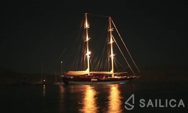 Gulet - Yacht Charter Sailica