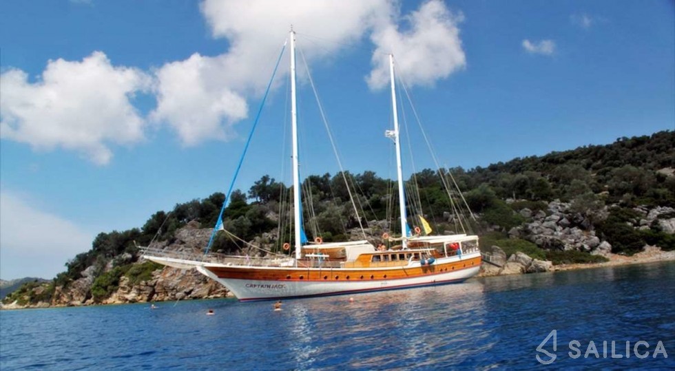 Gulet - Yacht Charter Sailica