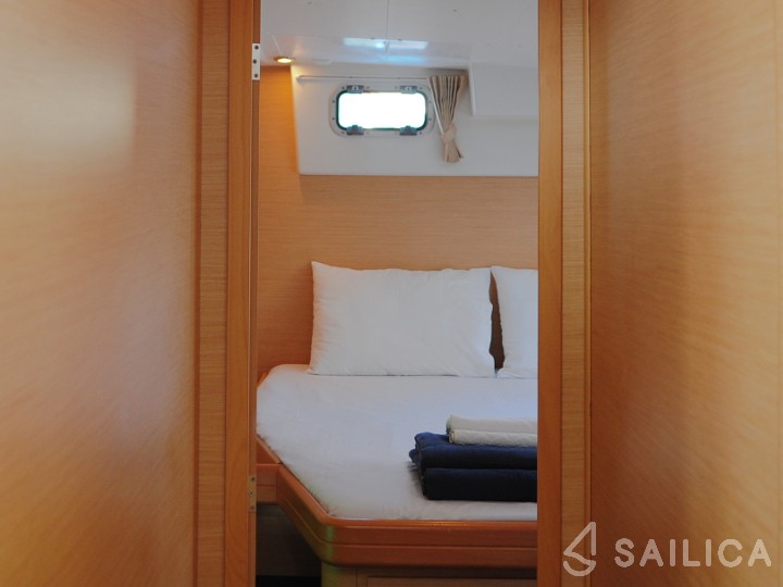 Lagoon 420 - Yacht Charter Sailica