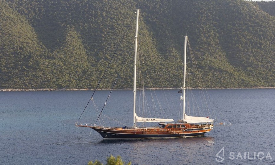 Gulet - Yacht Charter Sailica