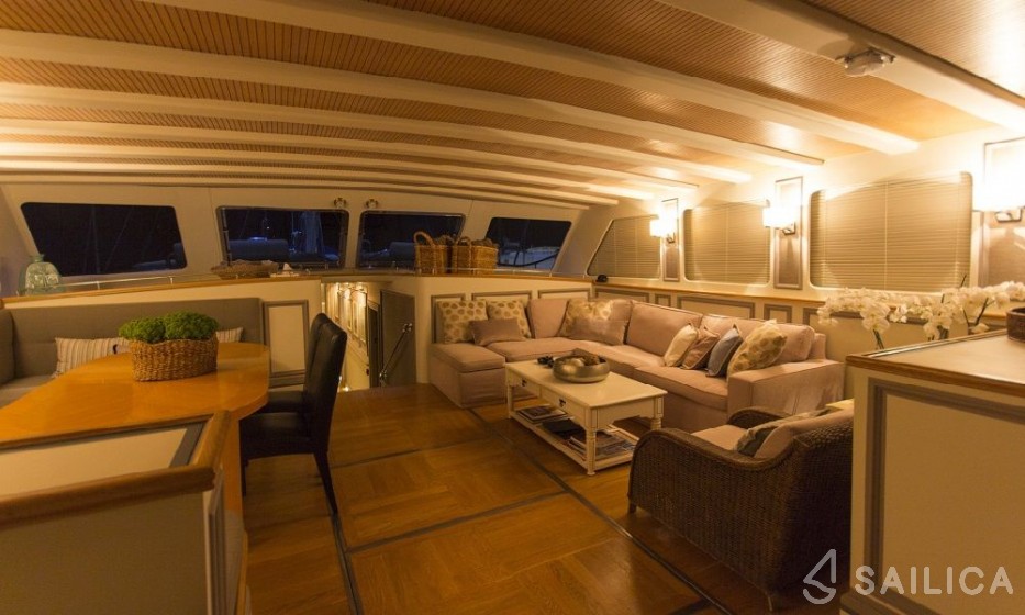 Gulet - Yacht Charter Sailica