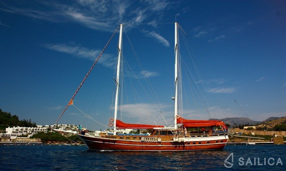 Gulet - Yacht Charter Sailica