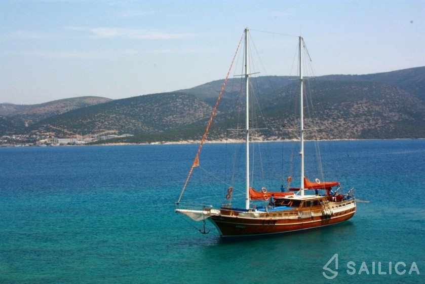 Gulet - Yacht Charter Sailica