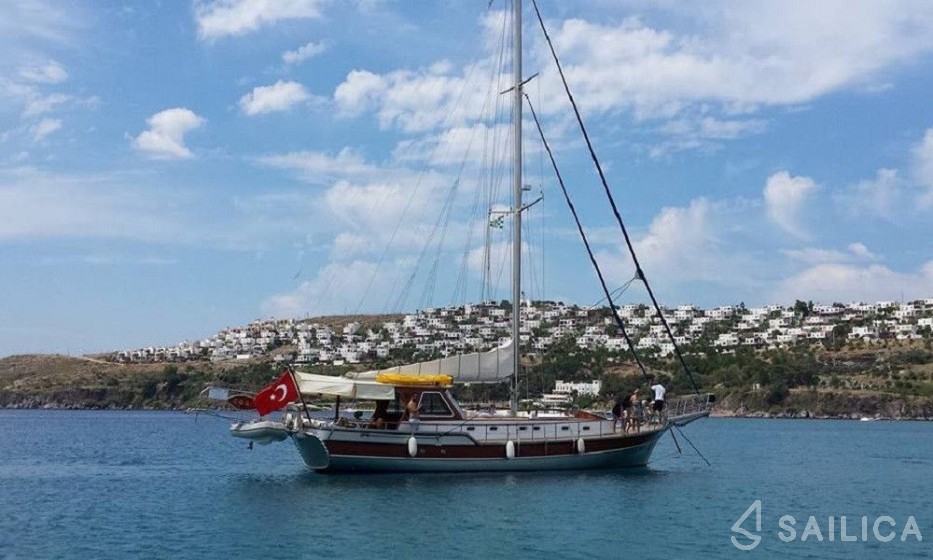 Gulet - Yacht Charter Sailica