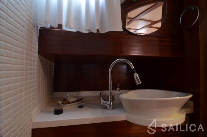 Gulet - Yacht Charter Sailica