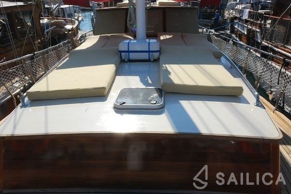 Gulet - Yacht Charter Sailica