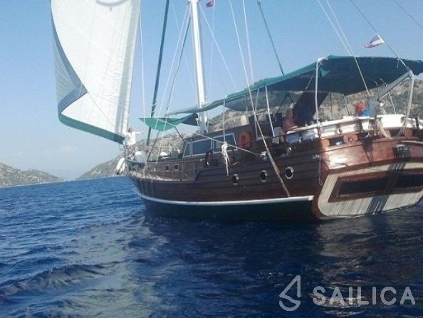 Gulet - Yacht Charter Sailica