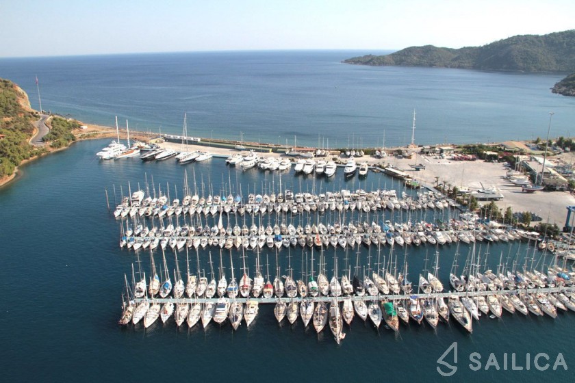 Gulet - Yacht Charter Sailica