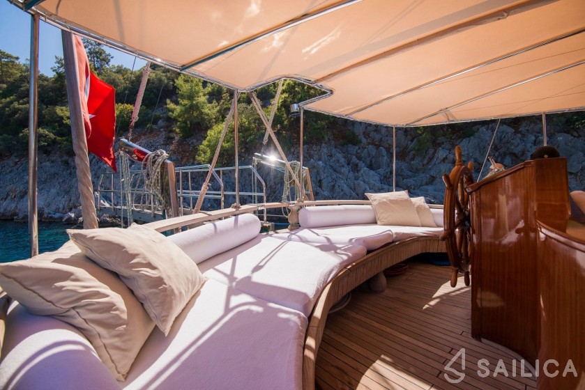 Gulet - Yacht Charter Sailica