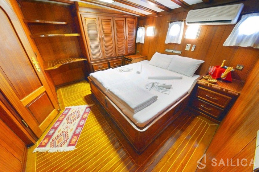 Gulet - Yacht Charter Sailica