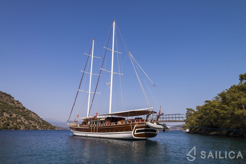 Gulet - Yacht Charter Sailica