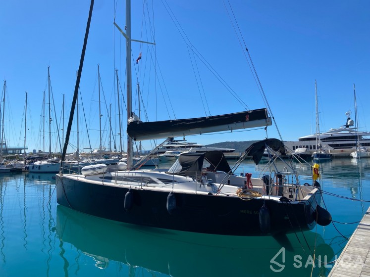 More 40 - Yacht Charter Sailica