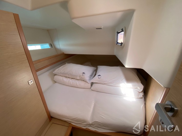 More 40 - Yacht Charter Sailica