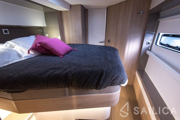 Bali 5.4. - Yacht Charter Sailica