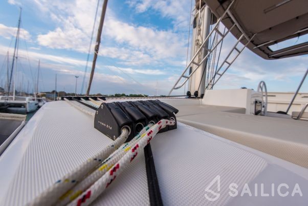 Bali 5.4. - Yacht Charter Sailica