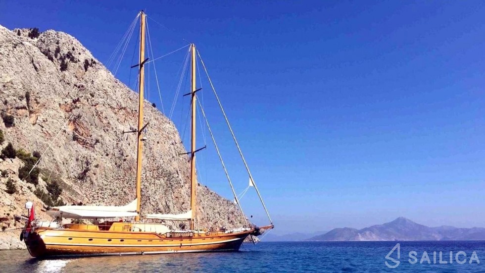 Gulet - Yacht Charter Sailica