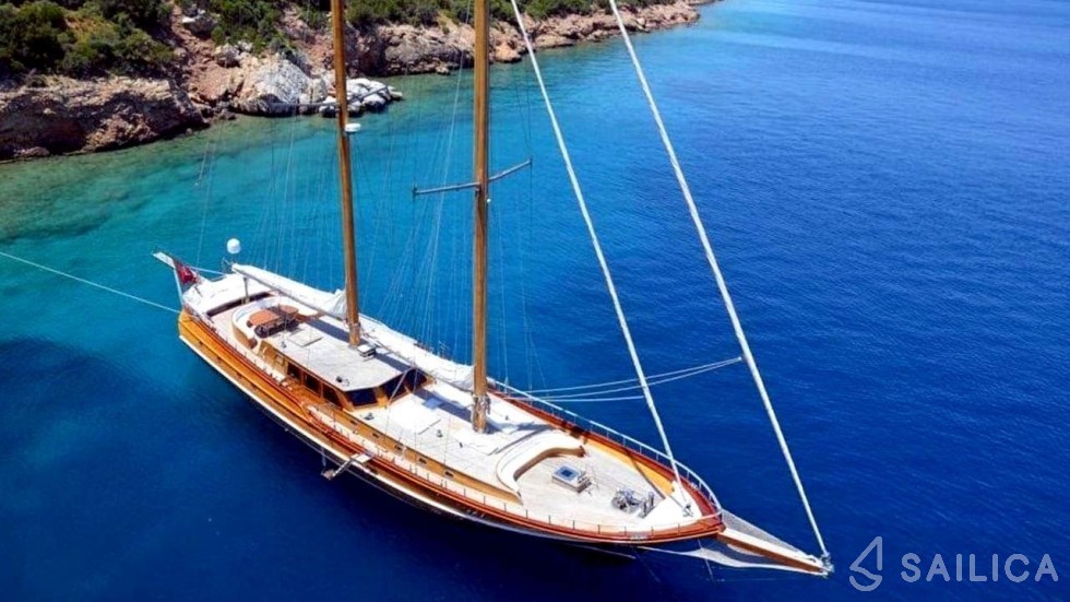 Gulet - Yacht Charter Sailica