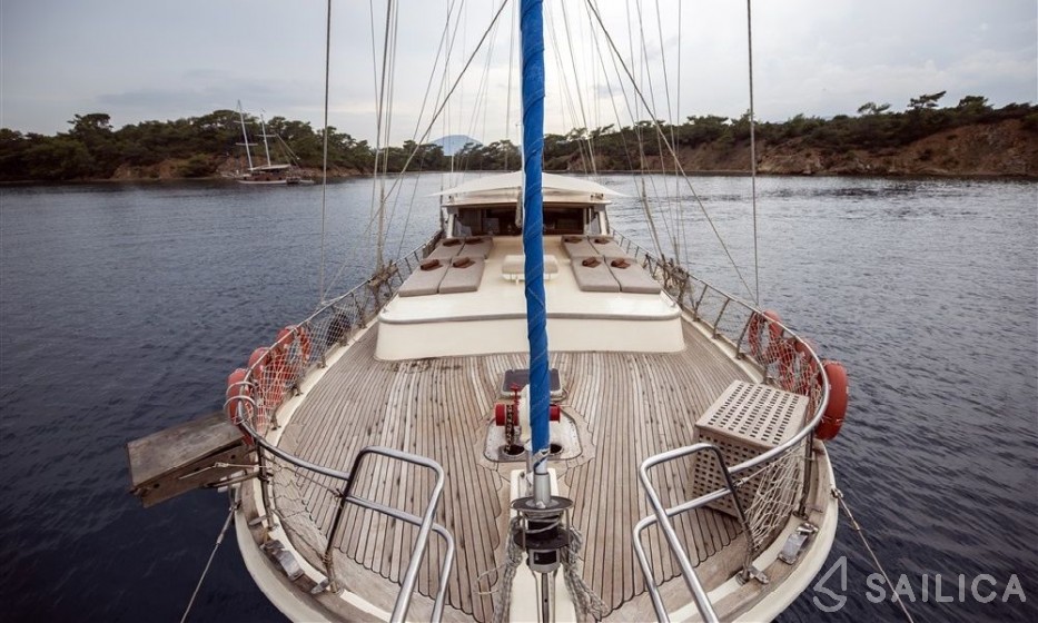 Gulet - Yacht Charter Sailica