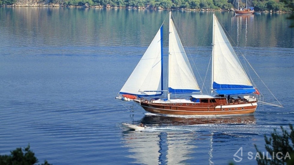 Gulet - Yacht Charter Sailica